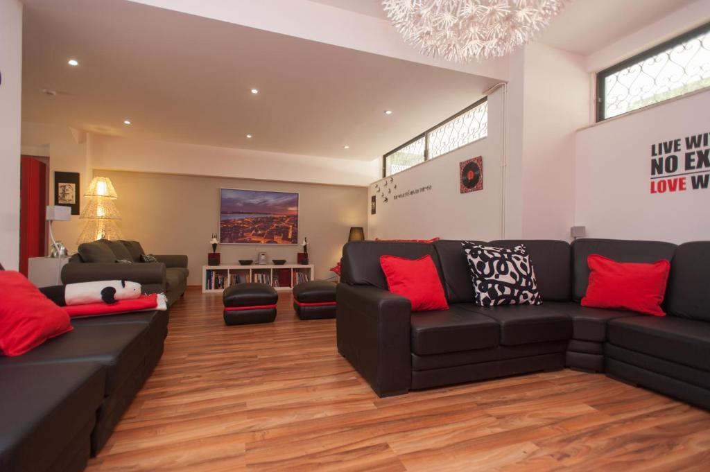 Dolce Cascais Guest House ภายนอก รูปภาพ