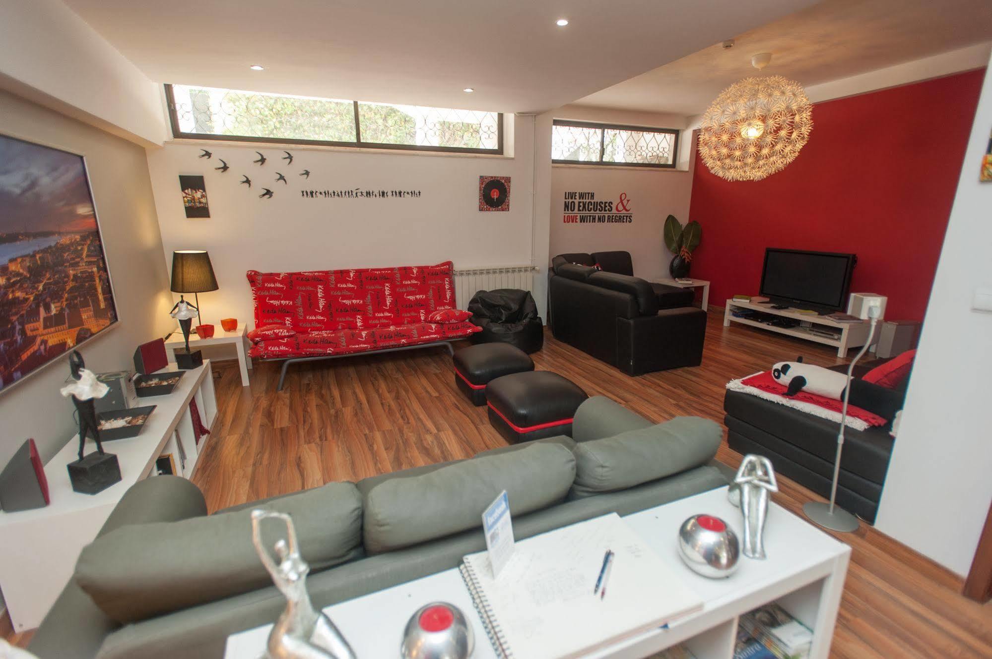 Dolce Cascais Guest House ภายนอก รูปภาพ